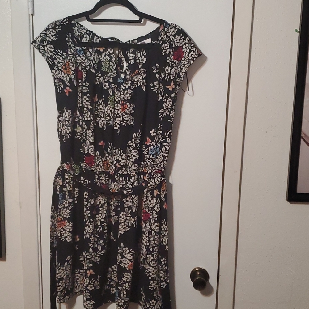 Lauren Conrad dress size Large